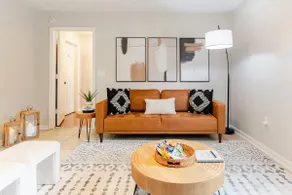 Cinema Room & Coffee Bar/ Free Parking / Downtown - Image 2