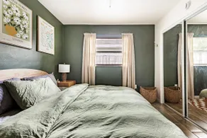 2 King Beds • Minutes to AdventHealth + Downtown - Image 4
