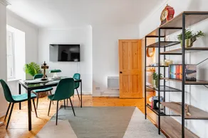 Diagon Alley 2bed city apt Victoria St Grassmarket - Image 3