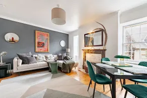 Diagon Alley 2bed city apt Victoria St Grassmarket - Image 2