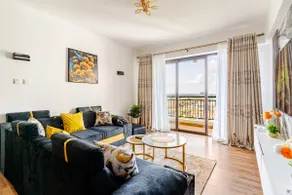 Two Bedroom Flat City Views Pool Gym - Image 2