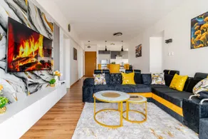 Two Bedroom Flat City Views Pool Gym - Image 4