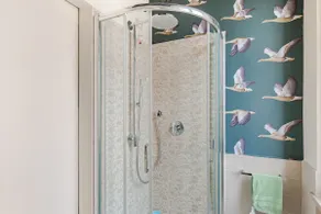 Luxury 170 m² 3-Bedroom 3-Bathroom Downtown Property for 4 People - Image 4