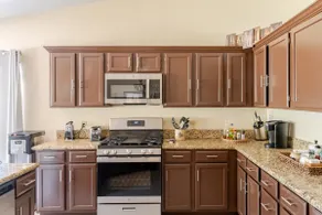 Beautiful home in South Tucson - Image 5