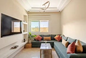 Chic apartment, Pool, Gym, Fiber WiFi - Image 3