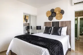 EcoHome5/ SolarNet Zero/Queen Beds/laundry/Parking - Image 5