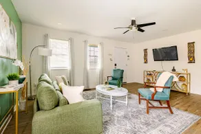 Family Getaway 12mil to downtown ATL w/h hot tub - Image 2