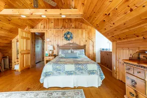 Norbrook Farm ~ Rustic farmhouse w/ pond & trails - Image 4