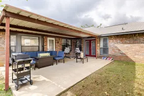 TX Home Away Large Patio, Smart TVs, FAST WiFi - Image 2