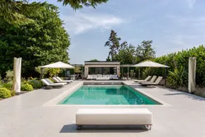 Luxurious house with pool one hour from Paris. - Image 5