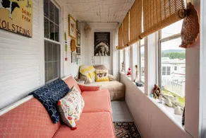 Peaceful + Cozy Farmhouse Near Jay Peak + Sutton - Image 5
