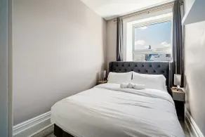 New 1 Bedroom Flat, 5 Minutes from Chelsea Stadium - Image 3