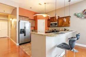 2bd/2bth Downtown Loft - Image 4