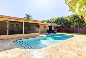 New! Stylish Modern Oasis - Pool - 15 min to Beach - Image 5