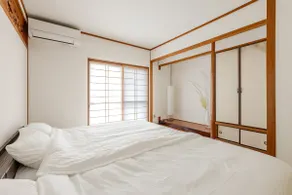 Dazaifu Tenmangu Shrine is a 10-minute drive / parking available / private 4 bedrooms / house for large groups - Image 4