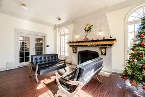 Stylish Downtown LB Flat – Walk to Everything! - Image 5