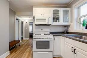 Three-room getaway for 8 guests - Image 5