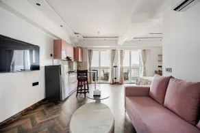 Bright Studio | Balcony | Dwarka Expwy View - Image 5