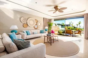 Stylish Beachfront Villa with Pool Gym Sauna SeaView - Image 4