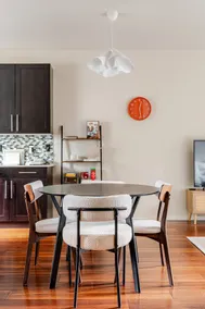 Sept 30% off Designer 3BR Ballard Townhome - Image 2