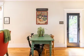 Charming Boho Farm Carriage House in Heart of Downtown - Image 4
