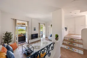 Villa Coralia with Seaview - 10 minute walk to the Piazzetta - Image 5