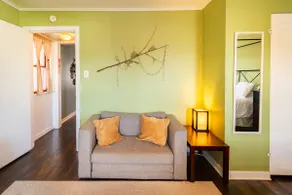 Cozy & Private Apartment, EastEnd PGH free parking - Image 3