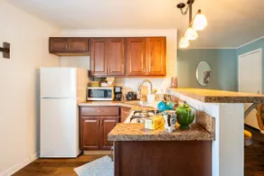 Cozy & Private Apartment, EastEnd PGH free parking - Image 5