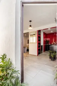 Super cozy house with tub - Central - Image 3