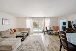 Lakefront 3 Schlafzimmer, 2 Bäder mit beheiztem Pool Haus in der Nähe von Siesta Key Beach - Image 2