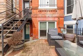 Private row house apartment nestled in Shaw - Image 3