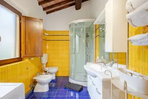 Rosa's Tuscan Escape | Views, AC, Private Parking - Image 5