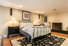 Water front studio apartment with fireplace. - Image 3