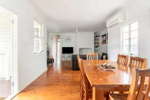 4 bedroom house - Walk to Southbank - Image 5
