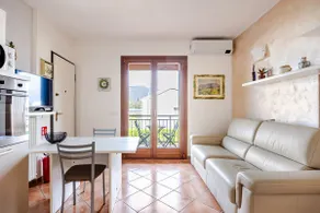 Romantic apartment with terrace and pool - Image 4