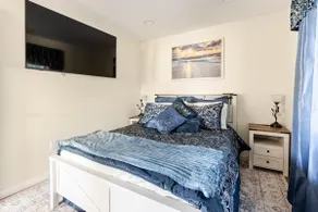 Cozy escape with Stunning views - Image 3