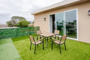 New Luxury Home 3BR/2BA Near SoFi, LAX & Beaches - Image 3