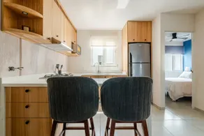 Apartment in downtown Santa Anita - Image 2