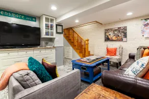 Renovated 1 BD/1 BA Capitol Hill In-Law-Suite - Image 3