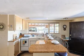 Guest House with beautiful mountain views. - Image 5