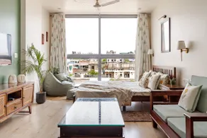 Elegant Studio Stay with Pool & Rooftop Escape - Image 2