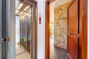 Modern Condo at the Beach - Image 4