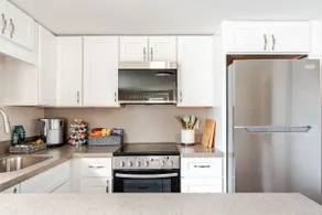 Beacon Hill/Georgetown, Newly Remodelled Gem! - Image 3