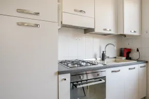[Milan City Center in 10 min] M1 2 min away + WiFi + Parking - Image 4