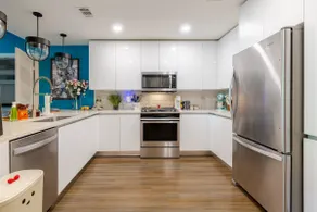 The Bloom Haus of Buckhead - Image 4
