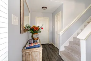Sleeps 5 | 2BR Loft | Fast Wi-Fi | NRG +Med Center - Image 3