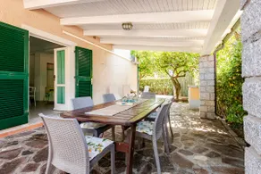 Three-room apartment just a stone's throw from the beach - Image 2