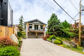 Carriage House in Belcarra, Vancouver, BC Canada - Image 4