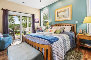 Lakeside Retreat - Image 4