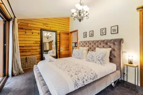Kurrajong Retreat - Couples Getaway (EV Charger) - Image 4